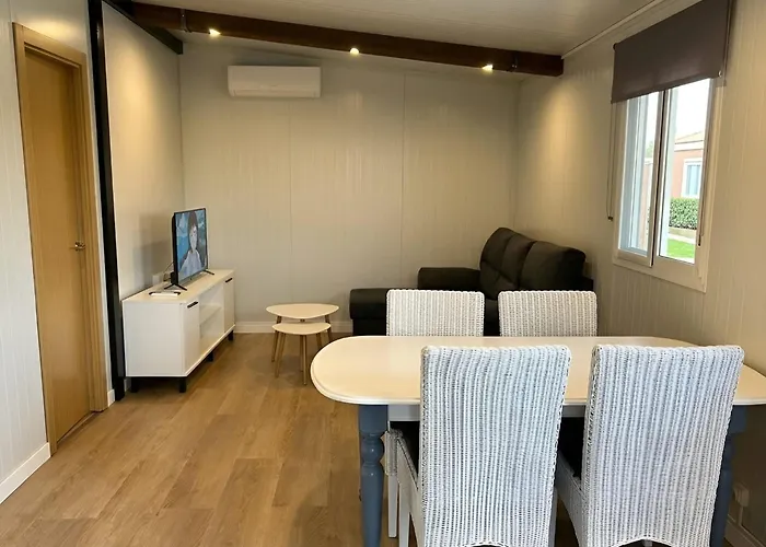 Hébergement de vacances Casa Con Piscina Privada Jardin Y Barbacoa Lugar Tranquilo Conil De La Frontera